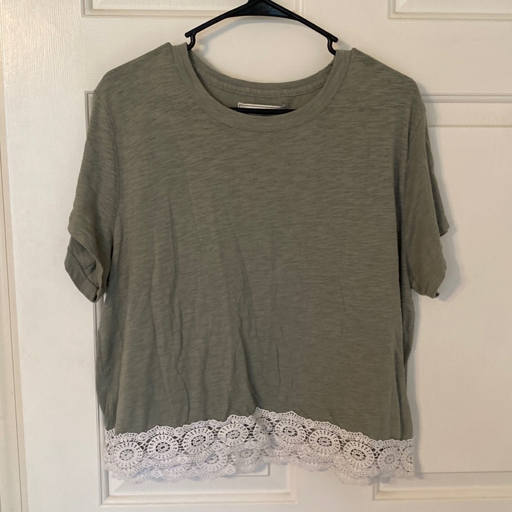 Abercrombie t shirt